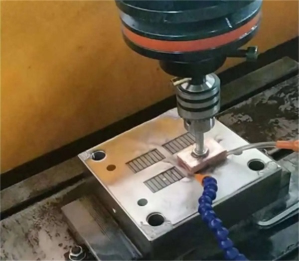 1752118697635939.jpg 002.jpg